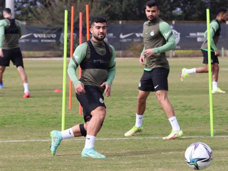 מוחמד אבו פאני. יוביל את הקישור החיפאי (האתר הרשמי של מכבי חיפה)