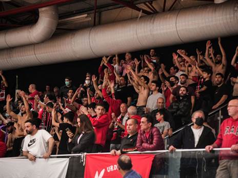 אוהדי הפועל רמת גן. אווירה אדירה (יעל הראל, מנהלת הליגה הלאומית)