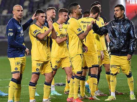 "משחקים עם ביטחון, נהנים ואלה התוצאות" (אלן שיבר)