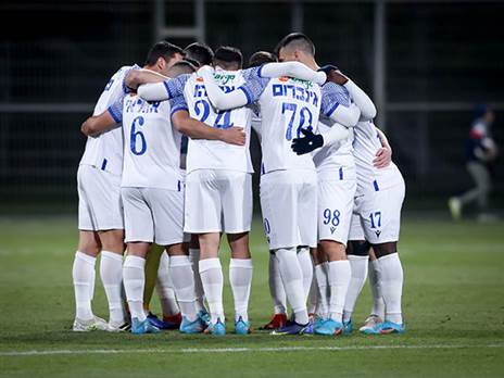 מנסים לשמור על אופטימיות (מאור אלקסלסי)