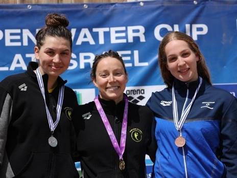 פודיום הנשים (פטריסיה בן עזרא, באדיבות איגוד השחייה)