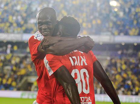 עם וואקמה. "כמו אח עבורי, החבר הכי טוב שלי" (אלן שיבר)