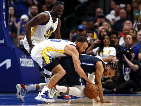 צמוד מאוד (Getty)