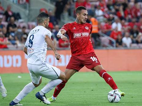 ממשיכים לנסות. מרמנטיני (צילום: דני מרון)