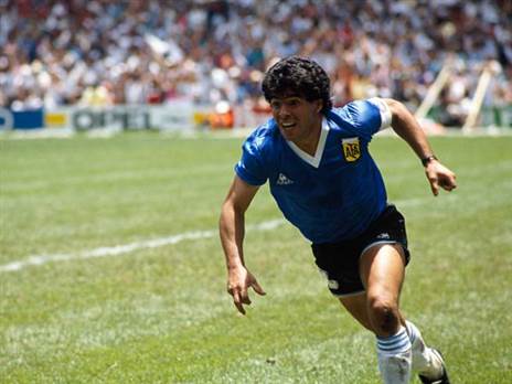 דייגו ארמנדו מראדונה. המוות שלו היה רצח? (GETTY)