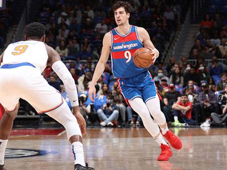 מחמם את הפרקט (Stephen Gosling, Getty)