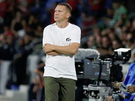 ברק בכר. שומר את הקלפים קרוב לחזה (אלן שיבר)