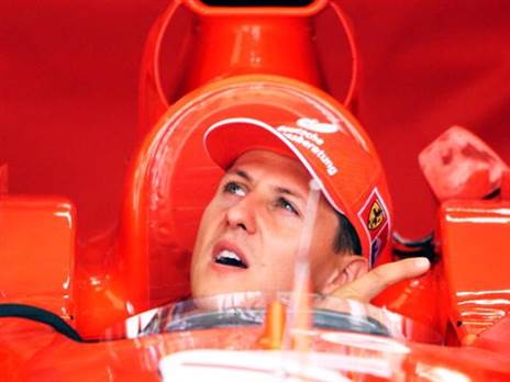 צופה בבנו (STEPHEN SHAVER/AFP via Getty Images)