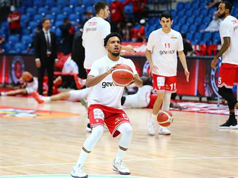 עובר לקריות (לירון מולדובן)