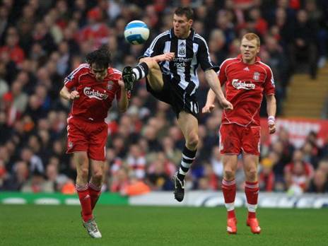 מילנר במדי ניוקאסל. שנים בפרמייר ליג (Jamie McDonald/Getty Images)