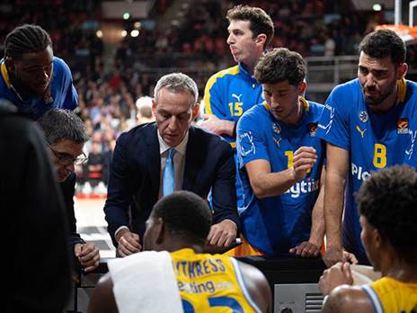 לאן מתקדמים? (רועי כפיר, האינסטגרם של מכבי ת"א)