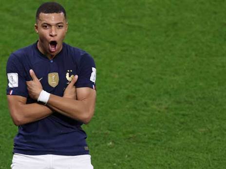 אי אפשר לעצור אותו בכושר הנוכחי. אמבפה (GETTY)