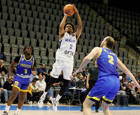 צמוד לכל אורכו (אלן שיבר)