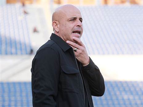 אבוקסיס חושב מה לאכול בהיעדר נקניקיה (קובי אליהו)