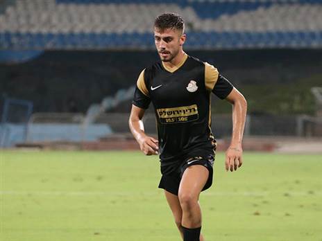 עוז בילו. שחקנה של אשדוד מקווה להגיע לנתניה (אודי ציטיאט)