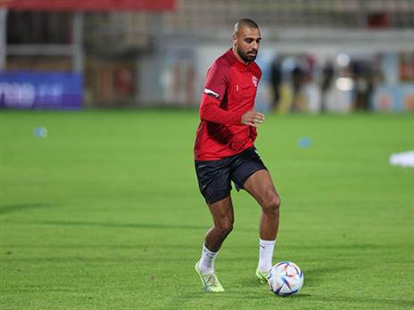 יחכה על הספסל. בינתיים. ספורי (צילום: לירון מולדובן)