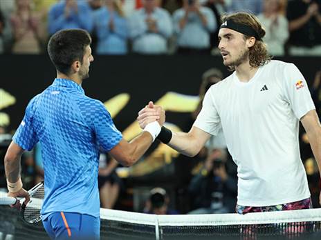 משחק ענק במלבורן. ג'וקוביץ' וציציפאס (GETTY)