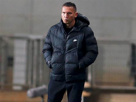 בכר. שומר על הרגליים (אלן שיבר)