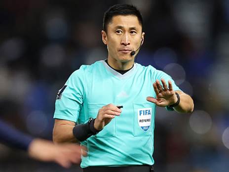 הכניס שינוי חדש לכדורגל העולמי? השופט הסיני (Getty)