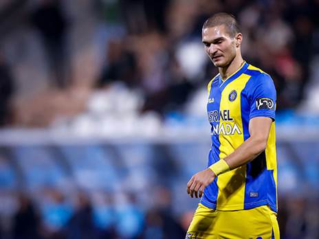 יובאנוביץ' צריך לרדת לספסל (מאור אלקסלסי)