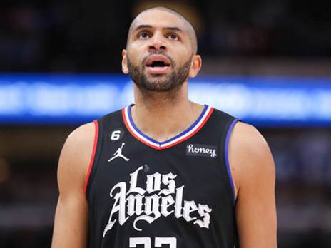 ילבש גופיה צהובה? באטום (GETTY)