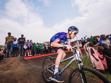 (נועה ארנון)