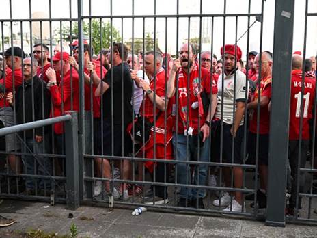 אוהדי ליברפול לפני הגמר האחרון. תמונות שהפיצו זכרונות כואבים (Getty)