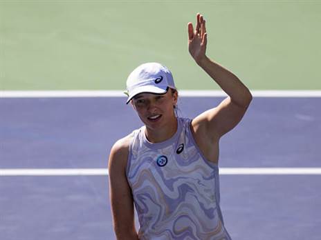 העפילה לחצי הגמר. שוויונטק (GETTY)