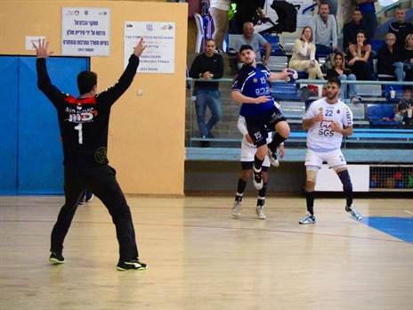 רמה"ש ניצחה את חולון 34:35 (אגם לוי)