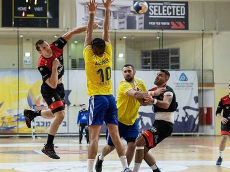 (פאבל אפאנוב, מכבי ראשל"צ)