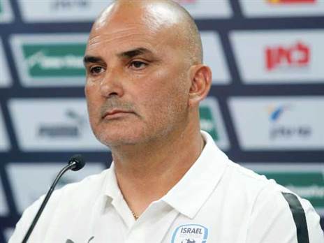 חושב על שינויים בהרכב, חזן (אלן שיבר)