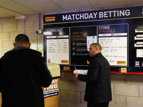 תרבות יום א' באנגליה (Getty)