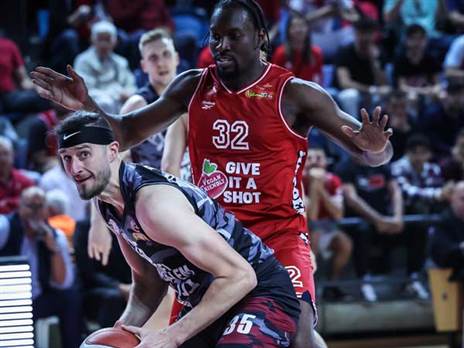 הקרב על המקום השני (עודד קרני)