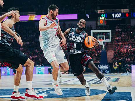 חזרו לעניינים, אך זה לא הספיק (FIBA)