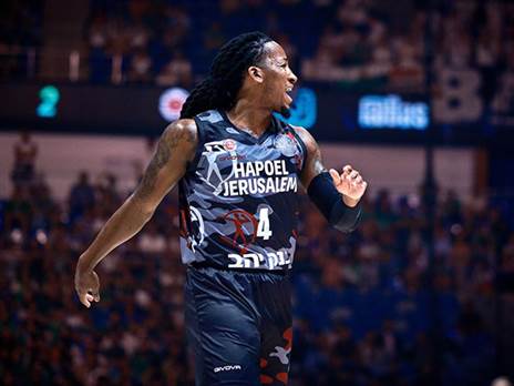 משחק רע גם שלו. סמית' (FIBA)