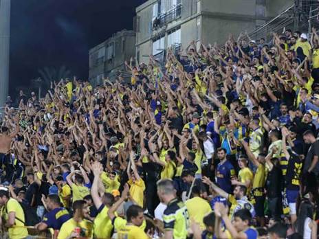 "מבין את התסכול שלהם". אוהדי מכבי ת"א (צילום: לירון מולדובן)