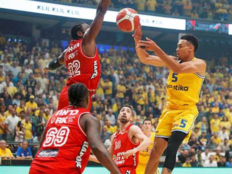 ווייד בולדווין. נבחר למצטיין של הסדרה (אלן שיבר)