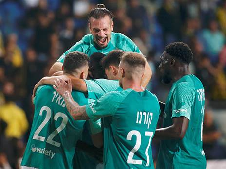 מכבי חיפה. ראשונה גם בת'רדס, בינתיים (אלן שיבר)