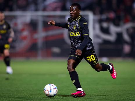 מסרב לחתום על חוזה חדש. תומא (מאור אלקסלסי)