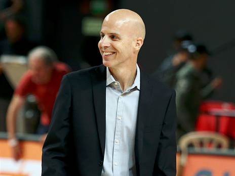 בדרך לרכש ראשון. פרנקו (אלן שיבר)