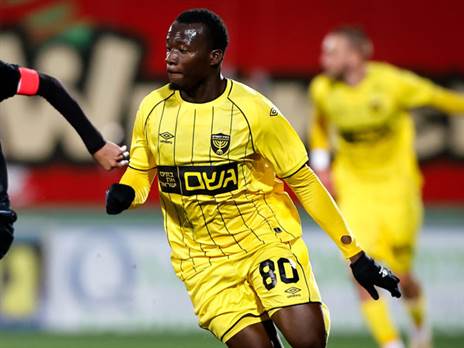 מחפשים לו קבוצה. תומא (מאור אלקסלסי)