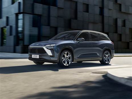 רכב הכביש שטח ES8