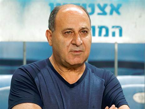 כועס. אבו יונס (אלן שיבר)