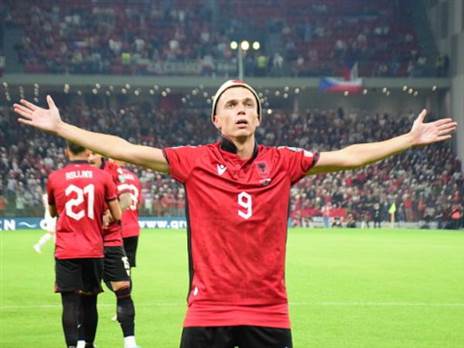 אלבניה רוצה לעלות בפעם השניה (getty)