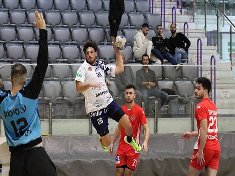 שלו אהרוני מאס"א הערב מול הפועל רמת גן (צילום: אלון נגל)