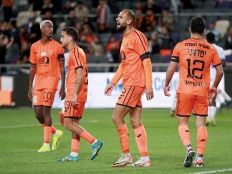 לא בעטו לשער במחצית הראשונה (קובי אליהו)