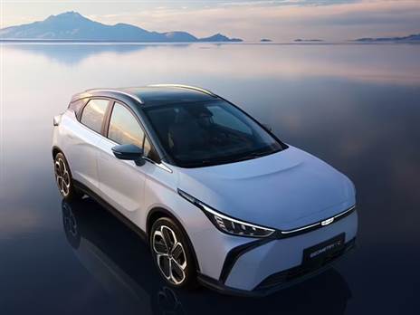 ג'ילי גיאומטרי C - אחת החשמליות הנמכרות בישראל. מערך בטיחות מקיף, אך לא עברה מבחן ריסוק