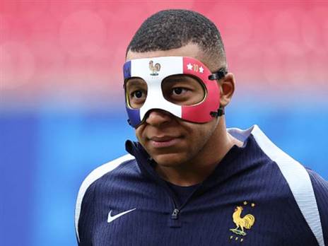 זהירות קיליאן, יש לך כבר צהוב (getty)