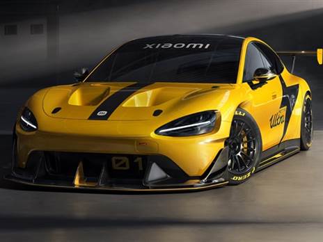 שמה את פורשה טייקן GT על הכוונת