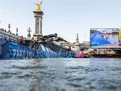 MARTIN BUREAU/POOL/AFP via Getty Images